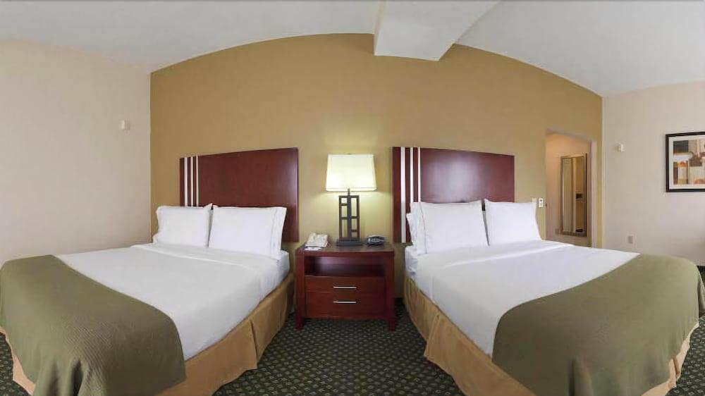 Holiday Inn Express & Suites Indianapolis - East By Ihg Εξωτερικό φωτογραφία