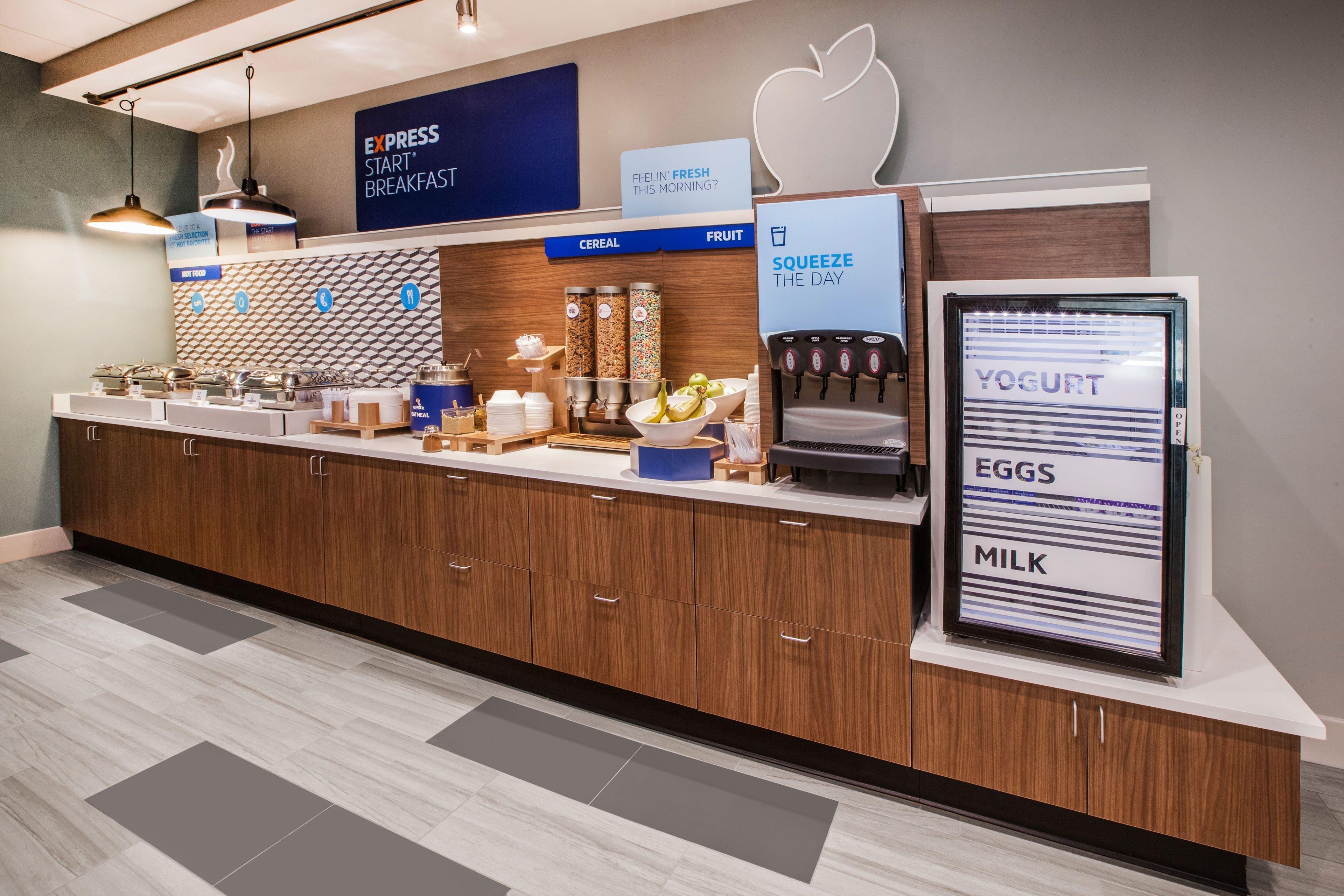 Holiday Inn Express & Suites Indianapolis - East By Ihg Εξωτερικό φωτογραφία