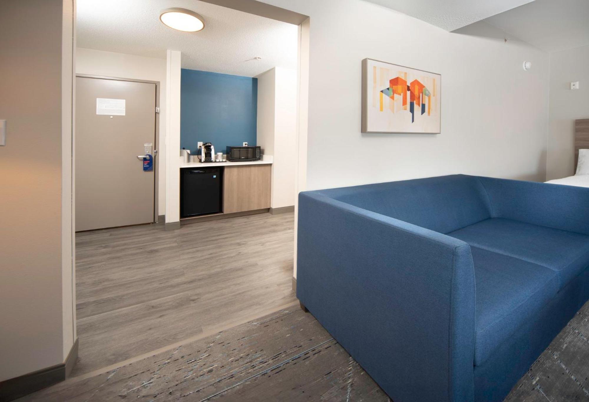Holiday Inn Express & Suites Indianapolis - East By Ihg Εξωτερικό φωτογραφία