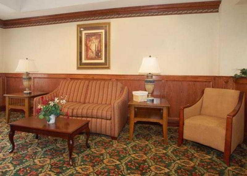 Holiday Inn Express & Suites Indianapolis - East By Ihg Εξωτερικό φωτογραφία
