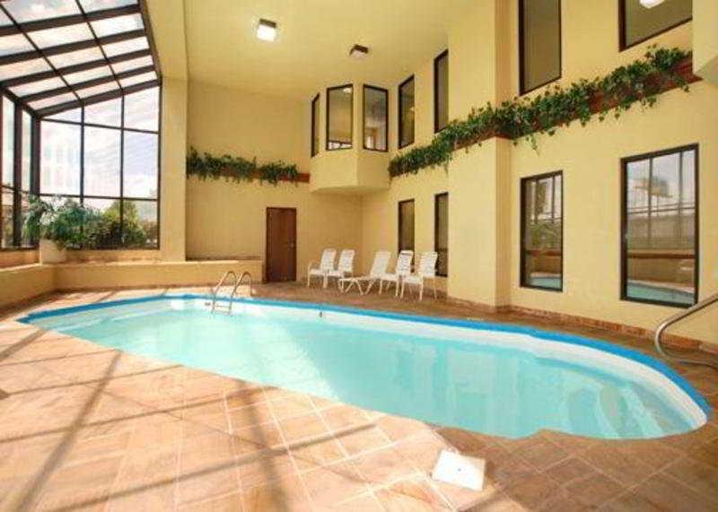 Holiday Inn Express & Suites Indianapolis - East By Ihg Εξωτερικό φωτογραφία